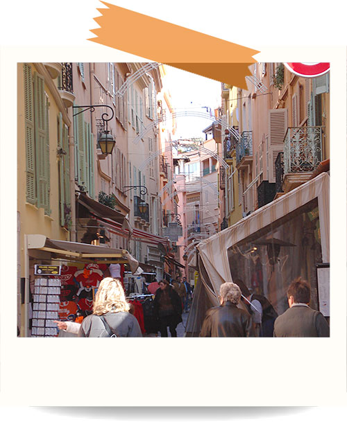 モナコ旧市街の小路